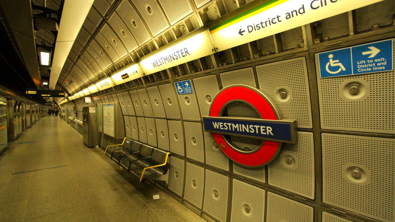 Metro Station Westminster im Zentrum der London Tube Map